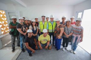 Imagem da notícia - Famílias atendidas pelo Prosamin+, do Governo do Amazonas, visitam as futuras moradias no Residencial Maués