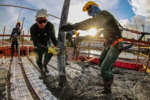 Imagem da notícia - No Dia do Trabalhador, Governo do Amazonas ressalta ações de saúde e segurança realizadas em obras do Estado