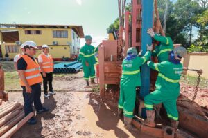 Imagem da notícia - Obras de saneamento básico do Prosai Parintins avançam para levar água potável e esgoto para a população do município