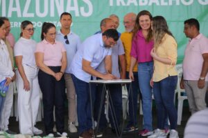 Imagem da notícia - Governador Wilson Lima assina ordem de serviço para início das obras de recuperação do sistema viário de Rio Preto da Eva