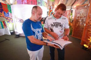 Imagem da notícia - Festival de Parintins 2025: Com apoio do Governo do Amazonas, Almanaque do Festival é lançado na Ilha Tupinambarana