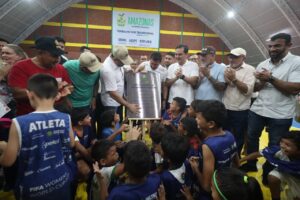 Imagem da notícia - Em Parintins, governador Wilson Lima entrega ginásio Elias Assayag revitalizado e amplia oferta de programas esportivos