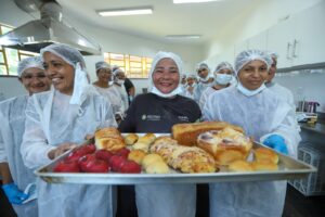 Imagem da notícia - Beneficiárias do Prosamin+ fazem curso de padaria artesanal, como oportunidade para geração de renda
