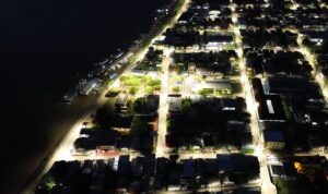Imagem da notícia - Governo do Amazonas conclui a modernização da iluminação pública de Anamã e Careiro da Várzea