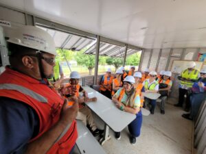 Imagem da notícia - Acadêmicos da UEA visitam obras do Prosai Parintins e conhecem avanços do programa no município