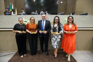 Imagem da notícia - Servidores da Sedurb e da UGPE são homenageados na Câmara Municipal de Manaus pelo Dia do Arquiteto e Urbanista