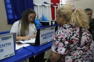 Imagem da notícia - Governo Presente: 31ª edição registrou mais de 8,1 mil atendimentos no Tarumã, zona oeste da capital