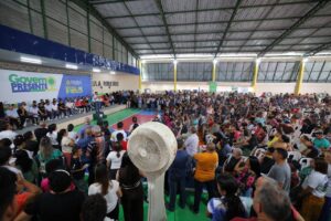 Imagem da notícia - Governador Wilson Lima inaugura sexto Castramóvel na 32ª edição do Governo Presente, no Japiim