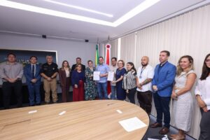 Imagem da notícia - Governador Roberto Cidade assina ordem de serviço para implantação da nova sede da Delegacia Especializada em Crimes contra o Meio Ambiente